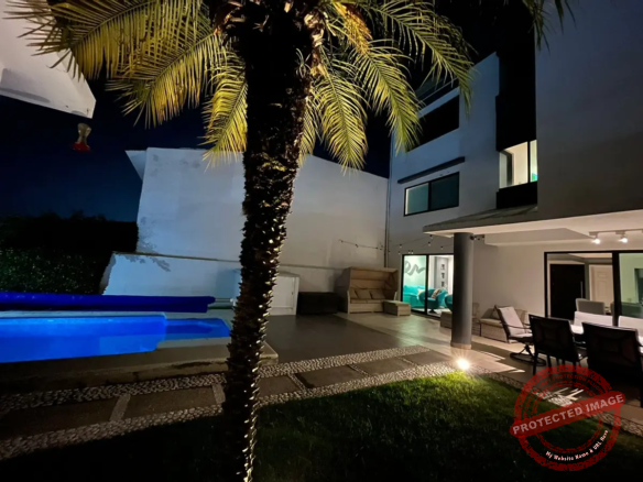 Casa en Venta en Lomas de Tzompantle, Cuernavaca, Morelos