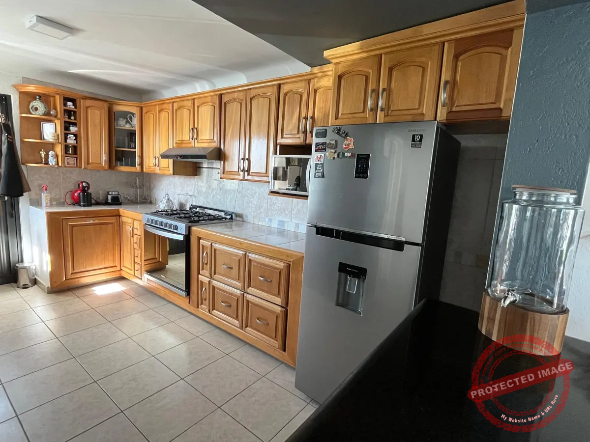 Casa en Venta en Lomas de Tzompantle, Cuernavaca, Morelos
