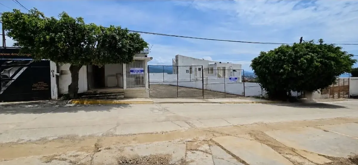 Local en Venta en Lomas de Tzompantle, Cuernavaca, Morelos