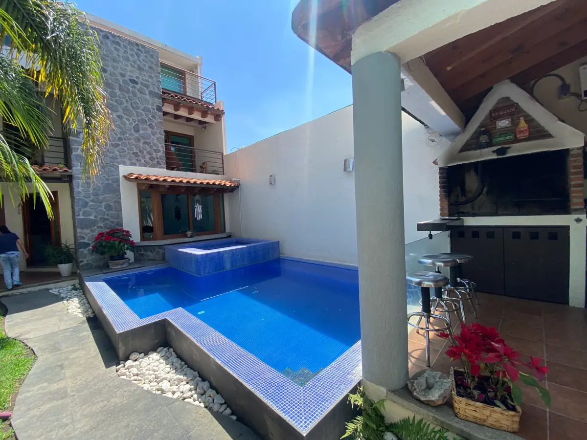Casa en Venta en Lomas de Tzompantle, Cuernavaca, Morelos