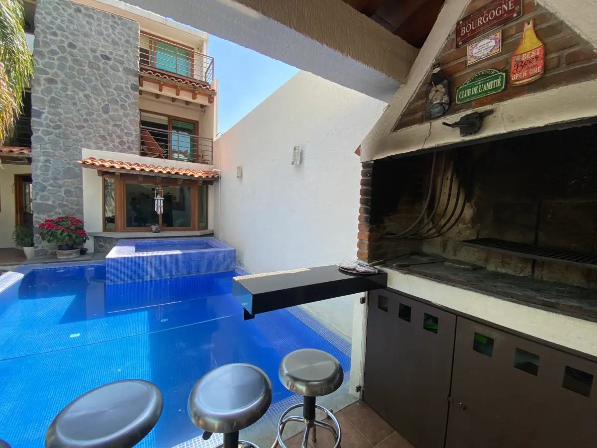 Casa en Venta en Lomas de Tzompantle, Cuernavaca, Morelos